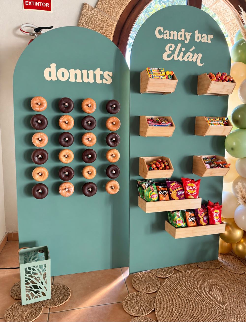 Pared de donuts y chuches